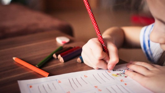 Dos hermanitas se escaparon de su casa y dejaron una desgarradora carta para su mamá