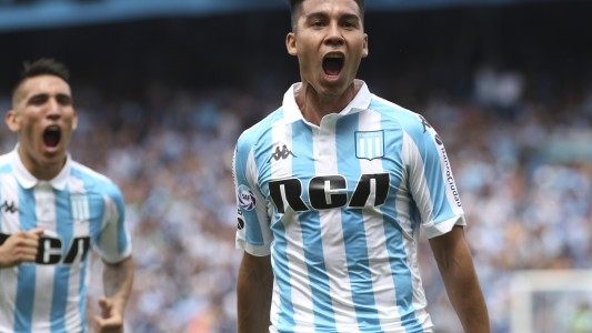 Racing renació ante San Lorenzo y amplió su ventaja como líder de la Superliga