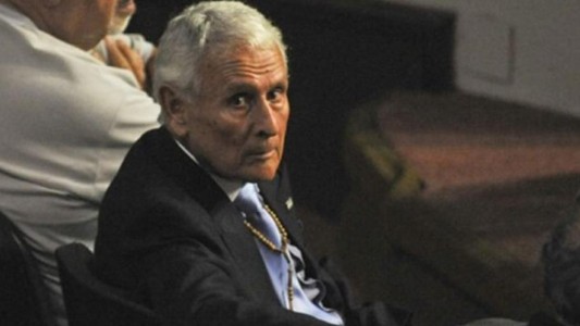 La Corte revocó la prisión domiciliaria de Etchecolatz