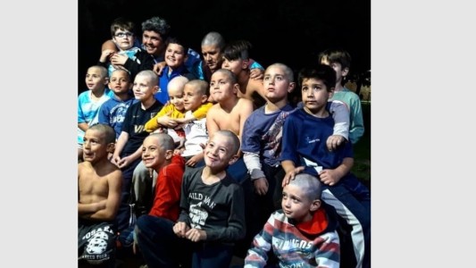 Rugbiers de 7 años se raparon para acompañar a su amigo que lucha contra un cáncer