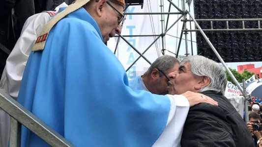 El obispo de Luján pidió perdón por la misa frente a la Basílica junto a Moyano