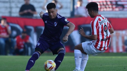 Con un equipo de suplentes, River perdió contra Estudiantes