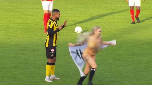 Video: con una mujer desnuda, quisieron frenar una derrota y terminaron goleados