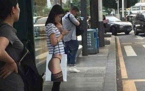 ¿En la calle con ropa interior? "Tuve que mirar dos veces"