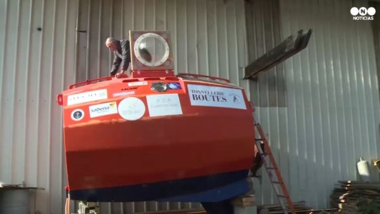 Intentará cruzar el Atlántico en un barril