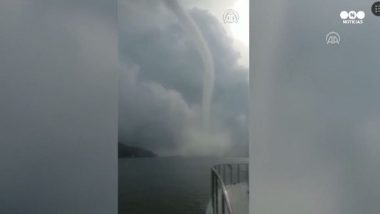 Impresionante tromba marina