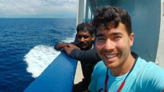 "Dios, no quiero morir": lo último que escribió el misionero muerto a flechazos en una isla remota