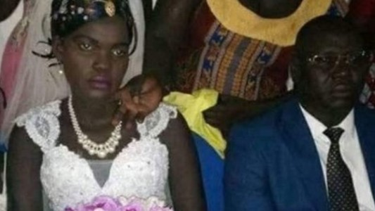 Subastaron a una chica d 17 años en Facebook: pagaron con 500 vacas y 10.000 dólares