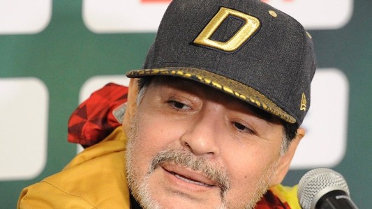 Maradona le apuntó a Macri por el papelón de la Superfinal