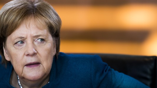 G20: el avión de Angela Merkel regresó a Alemania por un desperfecto técnico