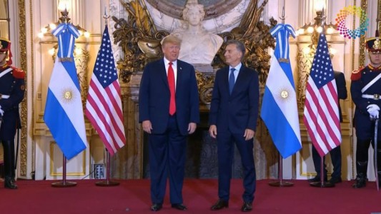 Macri, Trump y un auricular inocuo
