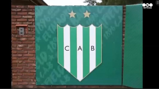 Llegó el primer contingente de jugadores chinos que se entrenarán en el Club Banfield