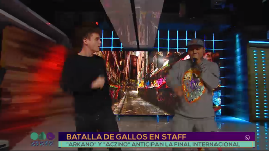 Batalla de gallos en Staff