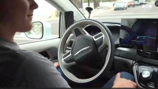 El taxi que se maneja solo ya está entre nosotros