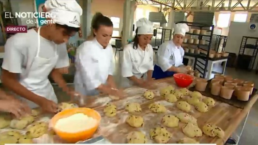 Un pan dulce para comer y ayudar
