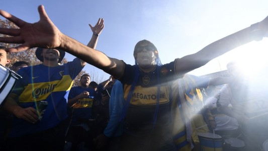 Fotogalería: los hinchas de River y Boca palpitan la Superfinal en Madrid