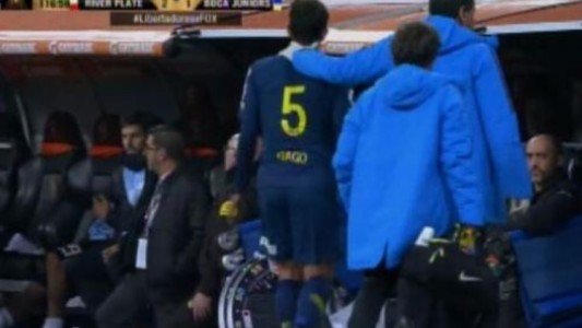 Confirman la grave lesión de Gago: rotura del tendón de Aquiles