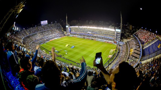 Autorizan a Boca a festejar el Día del Hincha en la Bombonera