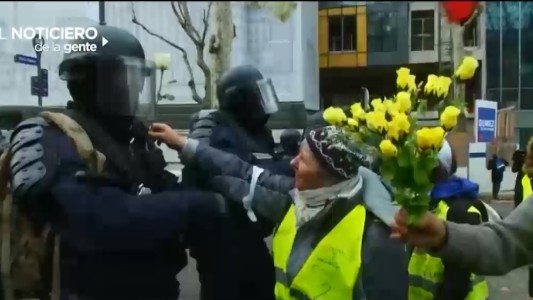 A pesar de los anuncios de Macron, los "chalecos amarillos" volverán a marchar