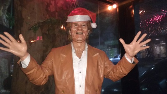 Repercusiones tras la denuncia de Thelma Fardin: sacaron una estatua del Bambino Veira en Boedo