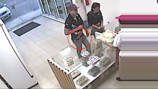 Atrapado por la cámara con las manos en la masa