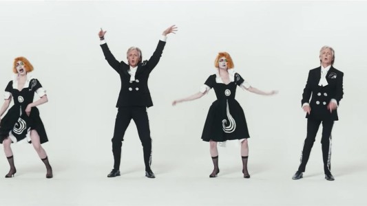 Hipnosis de Paul y Emma Stone contra el bullying