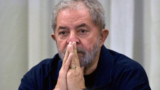 Un juez brasileño emitió un fallo que podría liberar a Lula