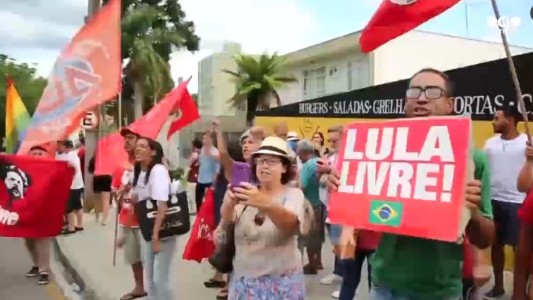 Apoyo a Lula en las calles de Curitiba