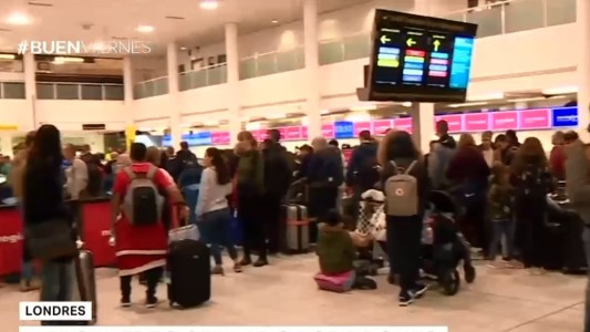Aeropuerto cerrado por la aparición de drones