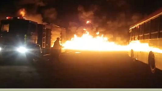 Voraz incendio en terminal de colectivos