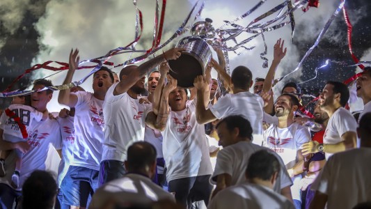 Llegó River y se prepara la caravana rumbo al Monumental