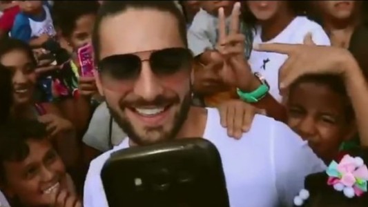 La emotiva sorpresa que Maluma les dio a decenas de niños en Medellín