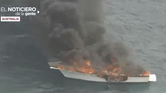 Se les incendió el yate y tuvieron que saltar al agua sin salvavidas