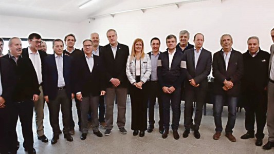 Intendentes contra aumentos: "Pareciera que se juntan para pensar cómo le joden la vida a la gente"