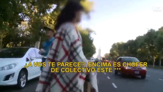 La furia de la esposa de un hombre al que lo multaron por borracho