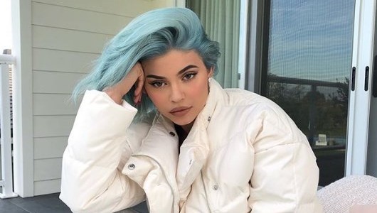 El escote superhot de Kylie Jenner para recibir el 2019