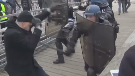 La insólita colecta para el boxeador de los Chalecos Amarillos