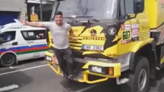 Cómo romper un camión antes de empezar el Dakar