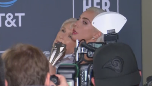 La emoción de Lady Gaga en un premio compartido