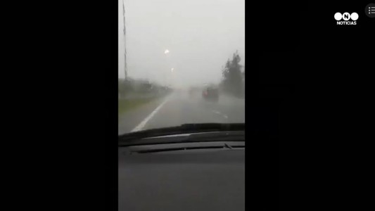 Diluvia y así está la Panamericana