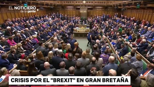 El caos del Brexit se agrava con una moción de censura a Theresa May