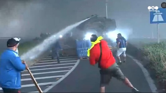 Violenta protesta de pescadores en Chile
