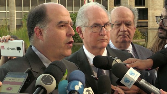 Bolsonaro promete “hacer todo” por democracia en Venezuela