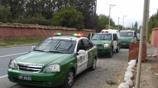 Viajaban a Chile, se les rompió la camioneta y los desvalijaron en plena ruta
