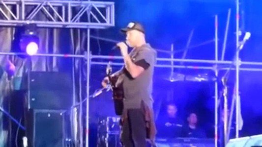 Polémico: el cantante de La Beriso insultó a los que lo critican e hizo un chiste homofóbico