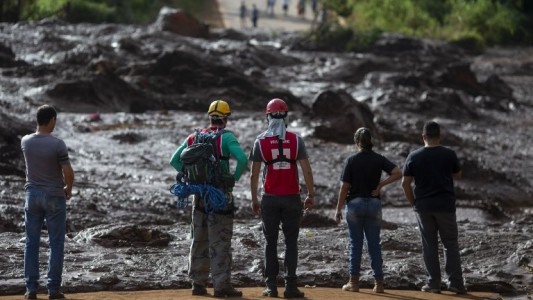 Un avalancha arrasó un pueblo en Brasil: relatos del horror