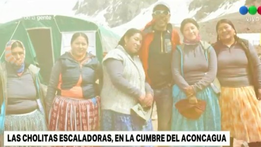 Las cholitas montañistas alcanzaron la cumbre del Aconcagua