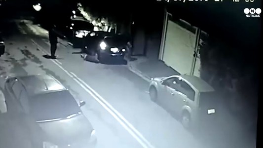 Un ladrón intenta robar un auto y muere de un infarto