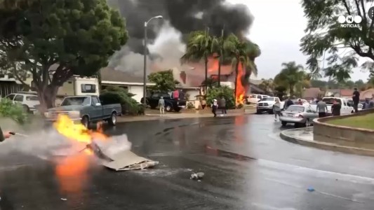 Tremendo accidente de una avioneta en California