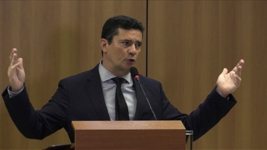 Moro lanza plan contra crimen y corrupción en Brasil